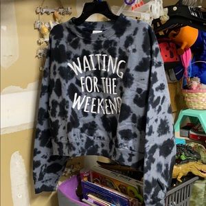 New Women’s Freeze Graphic Sweater